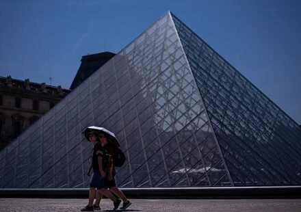 France sees around 1,000 excess deaths during brutal heatwave
