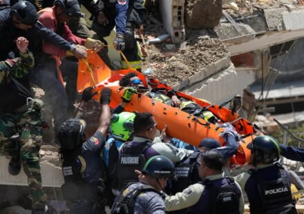 In pictures: Race against time to rescue Venezuela earthquake survivors