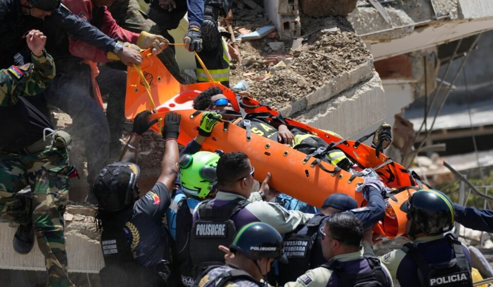 In pictures: Race against time to rescue Venezuela earthquake survivors