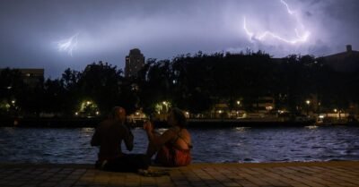 France records 1,000 excess deaths during record-breaking heatwave