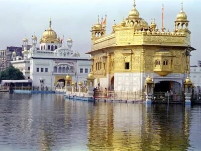 The Golden Temple Becomes a Fortress: 1982 to 1984