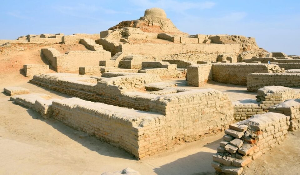 The Vanished Cities: Unearthing the Indus Valley Civilization featured image for The Indic Journal.